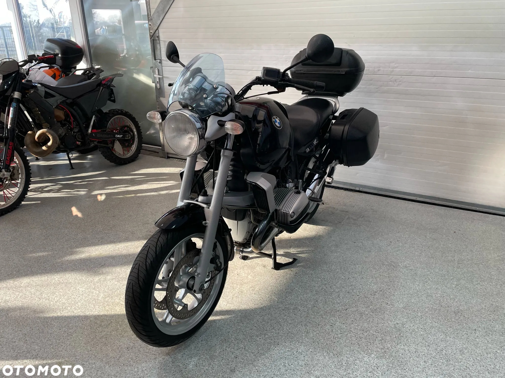 BMW R - 19