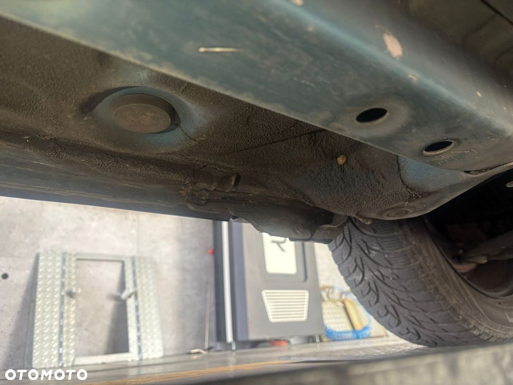 Toyota Yaris 1.33 VVT-i Lounge - 31