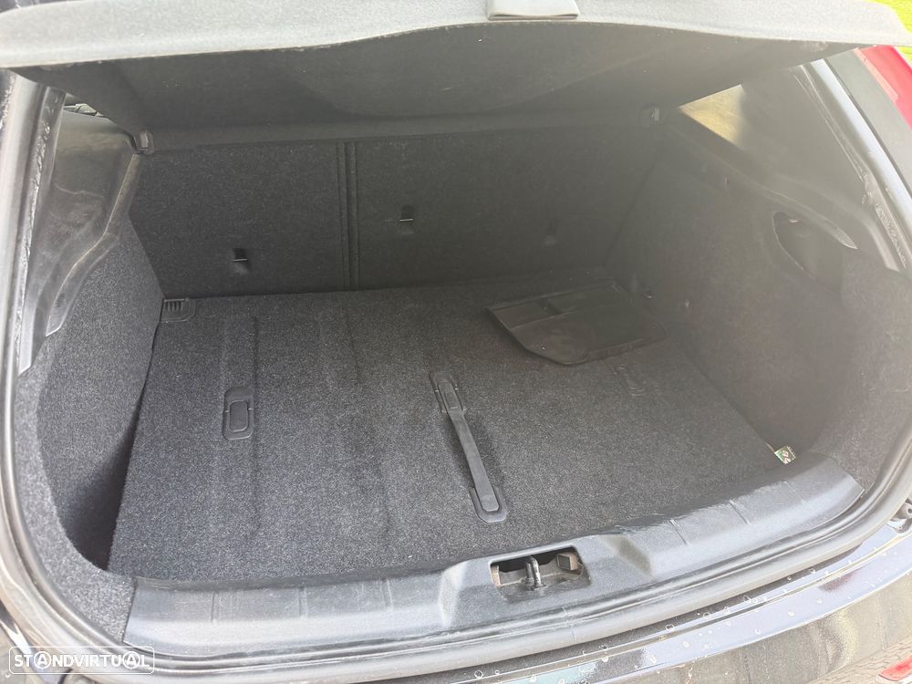 Volvo V40 1.6 D2 Momentum - 6