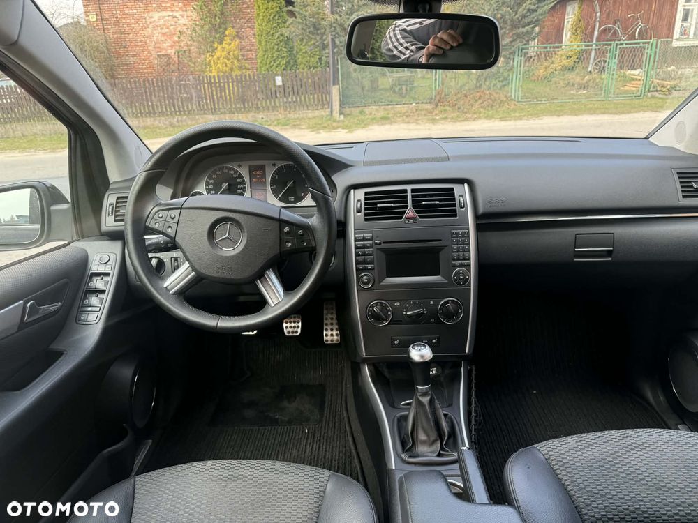 Mercedes-Benz Klasa B 180 BlueEFFICIENCY - 11