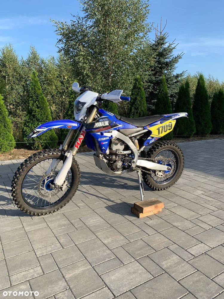 Yamaha YZF - 11