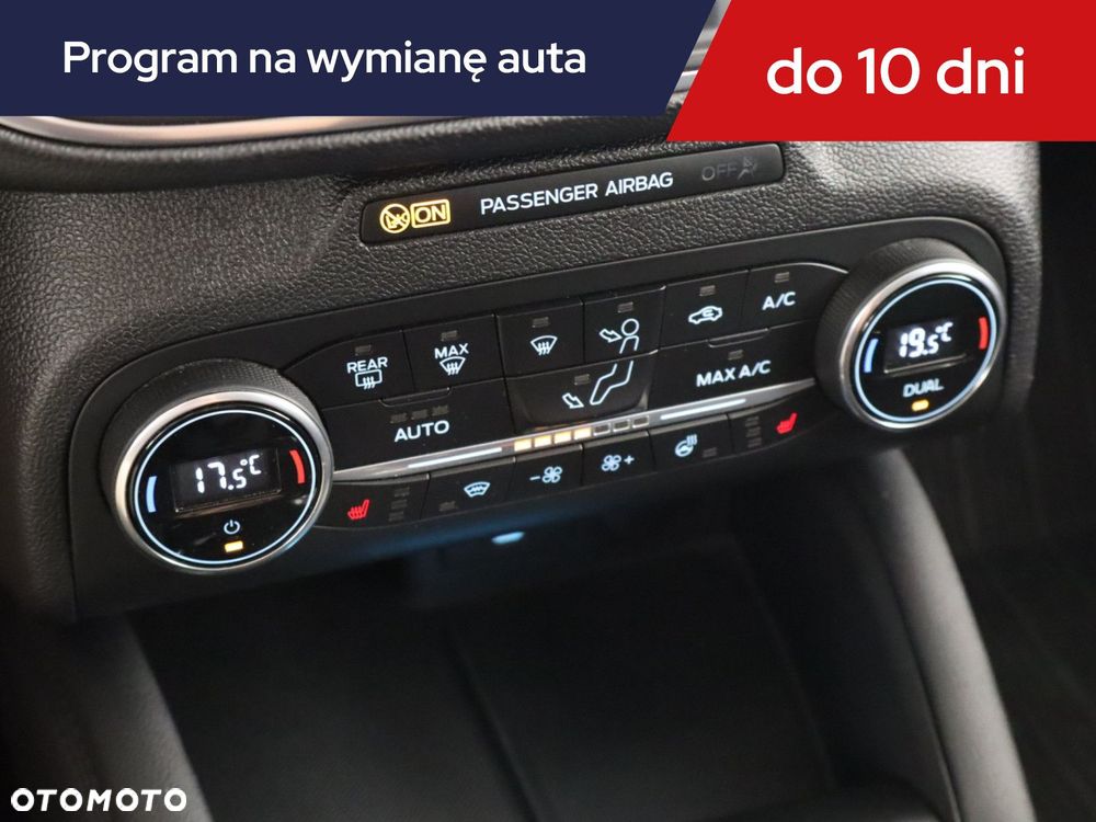 Ford Focus SW - 14