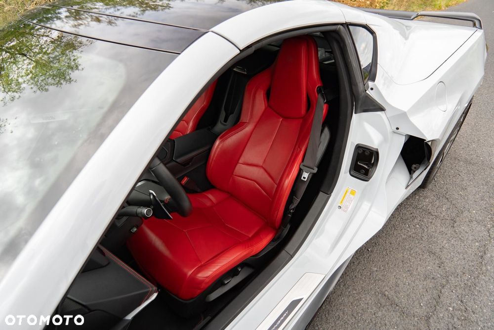 Chevrolet Corvette - 13