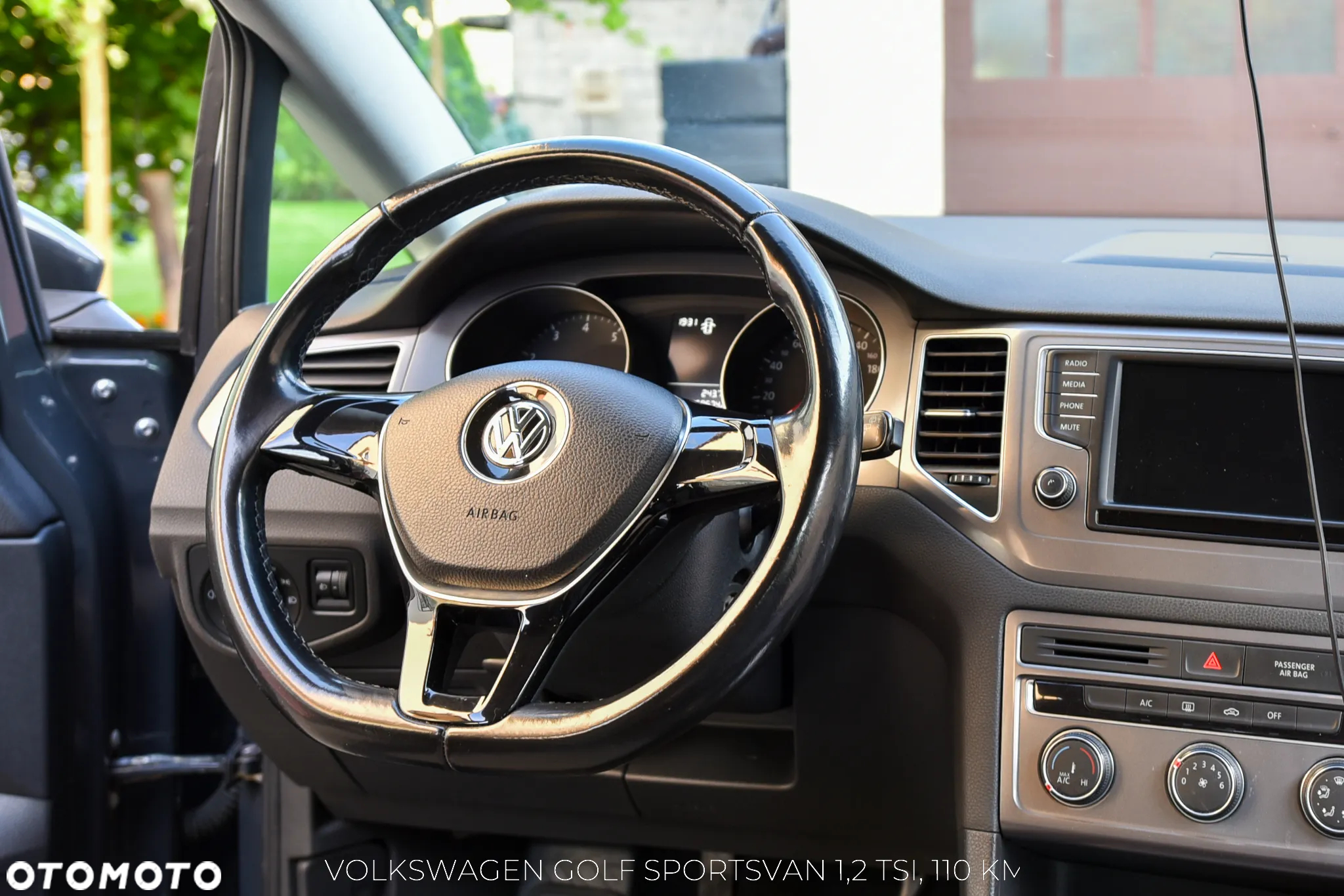 Volkswagen Golf Sportsvan VII SV 1.2 TSI BMT Comfortline - 8