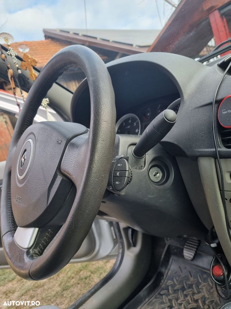 Renault Symbol 1.4 16V Best - 23