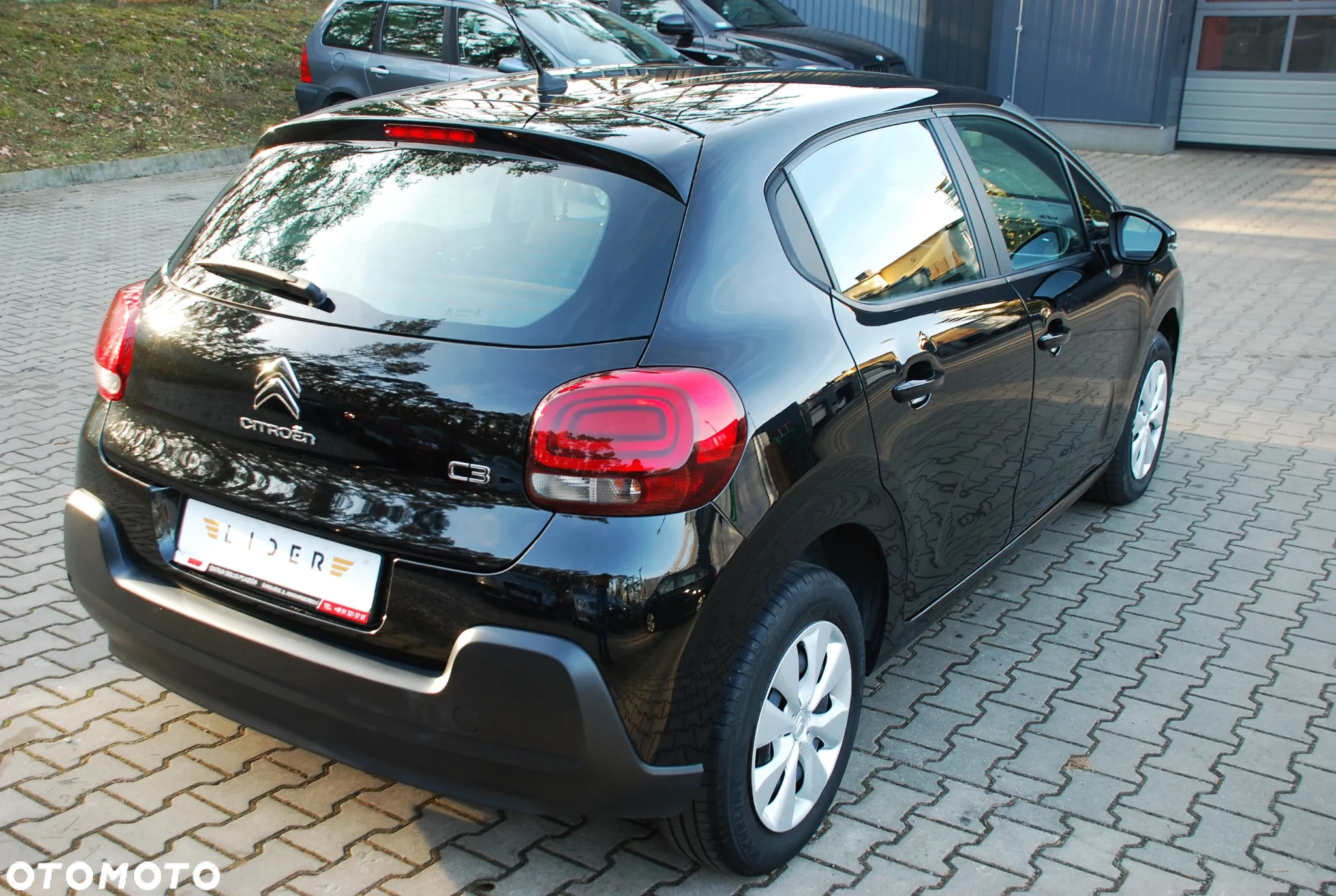Citroën C3 1.2 PureTech Shine - 8