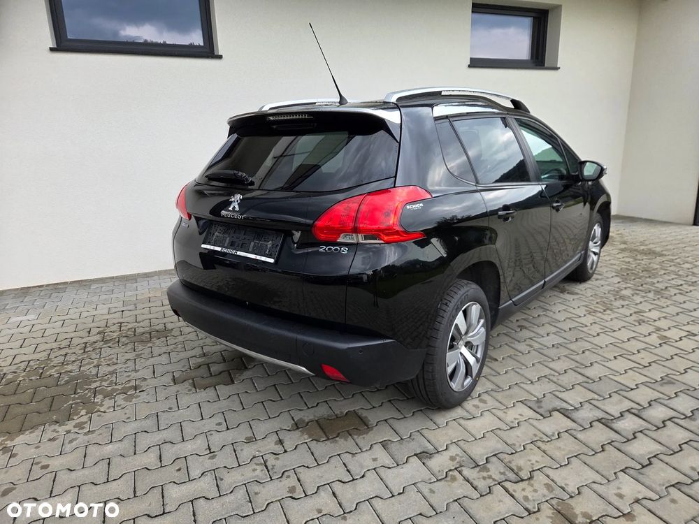 Peugeot 2008 - 4