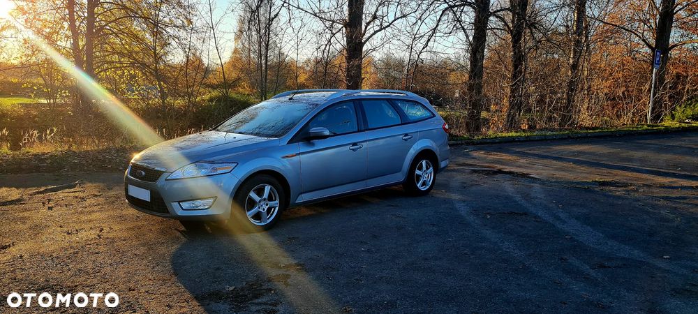 Ford Mondeo 2.0 TDCi Ambiente - 10