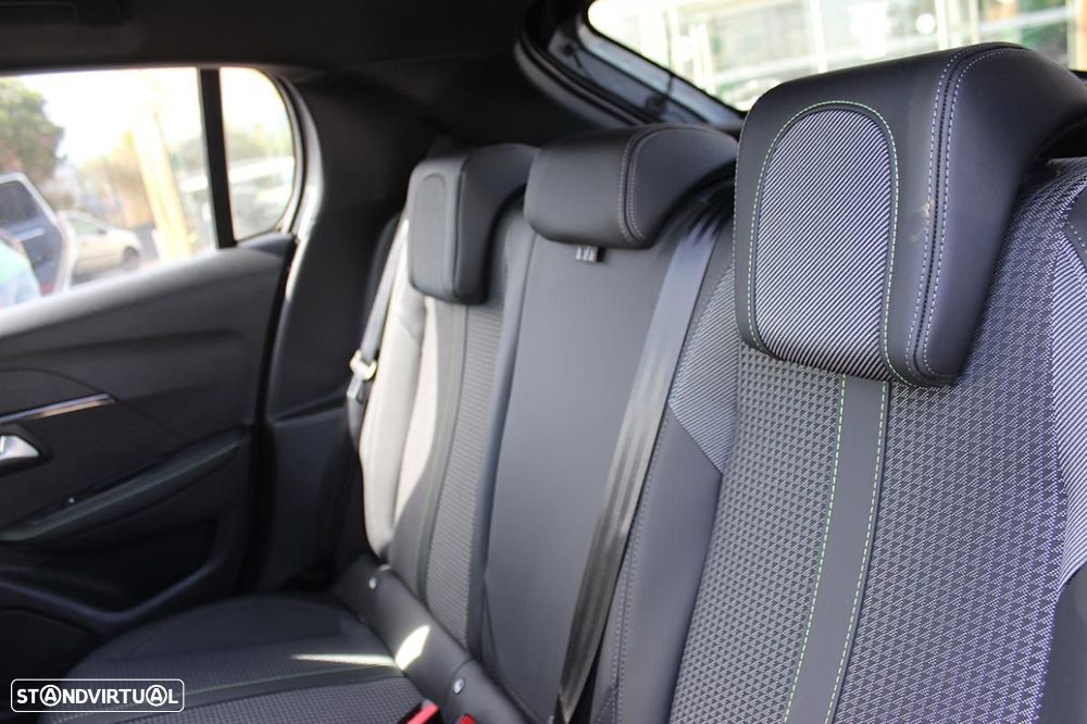 Peugeot e-208 50 kWh GT Line - 37