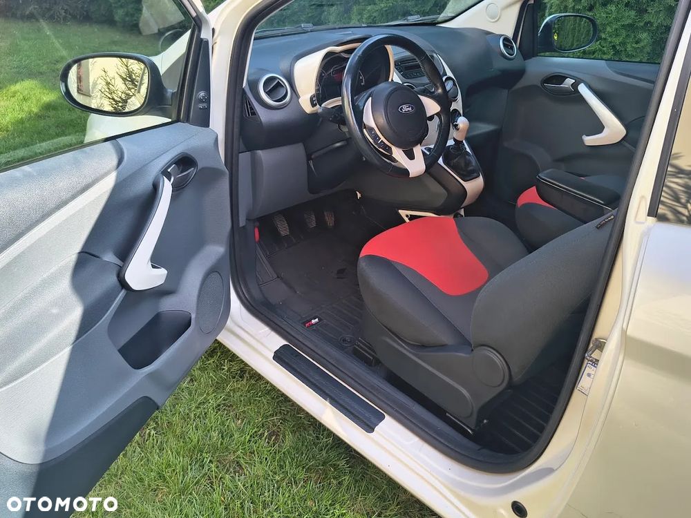 Ford KA - 8