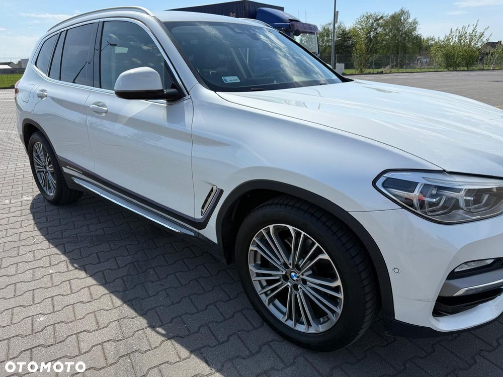BMW X3 xDrive20d Luxury Line - 10