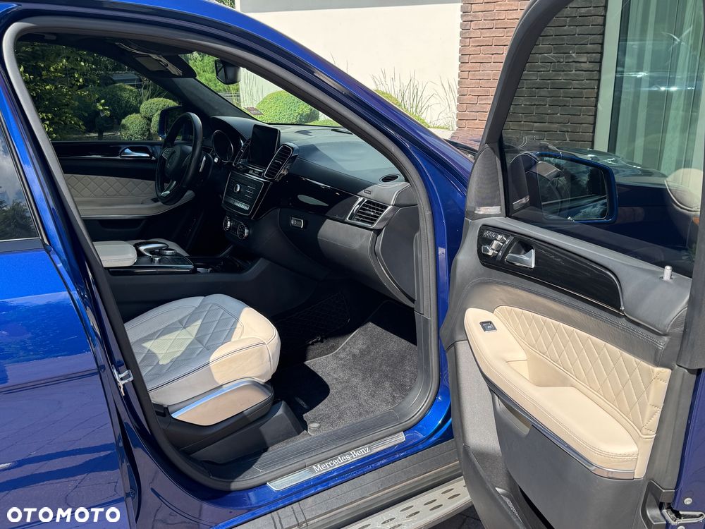 Mercedes-Benz GLS - 7