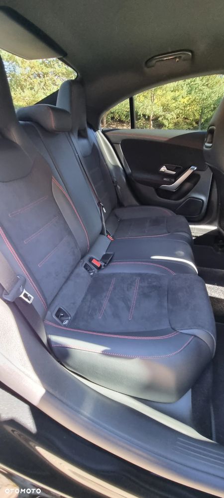Mercedes-Benz CLA 200 d 4-Matic AMG Line 8G-DCT - 16