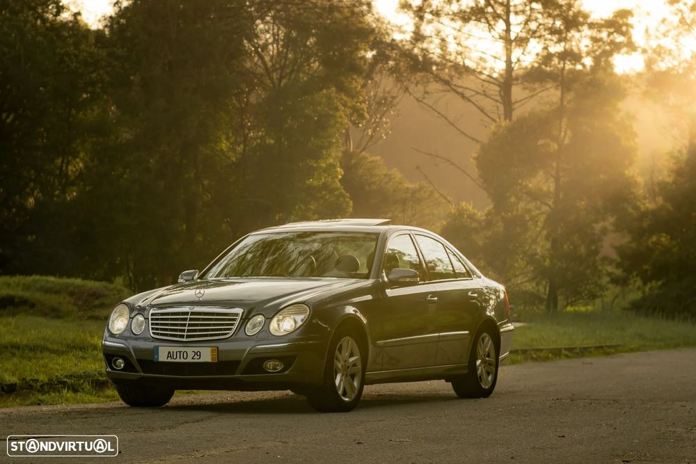 Mercedes-Benz E 500 Elegance 4-Matic - 4