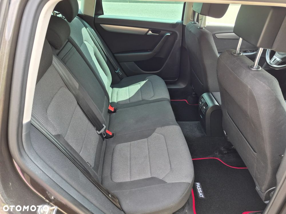 Volkswagen Passat 2.0 TDI Comfortline CityLine - 12