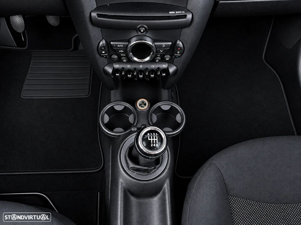 MINI 3 Portas Cooper D - 15