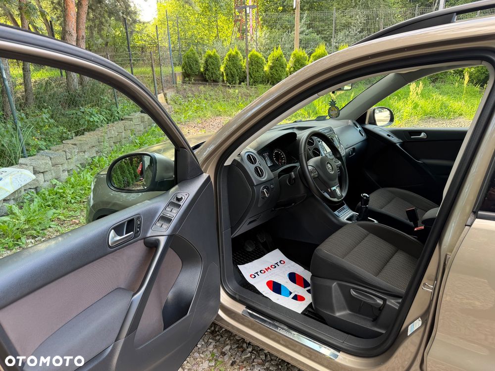 Volkswagen Tiguan - 12