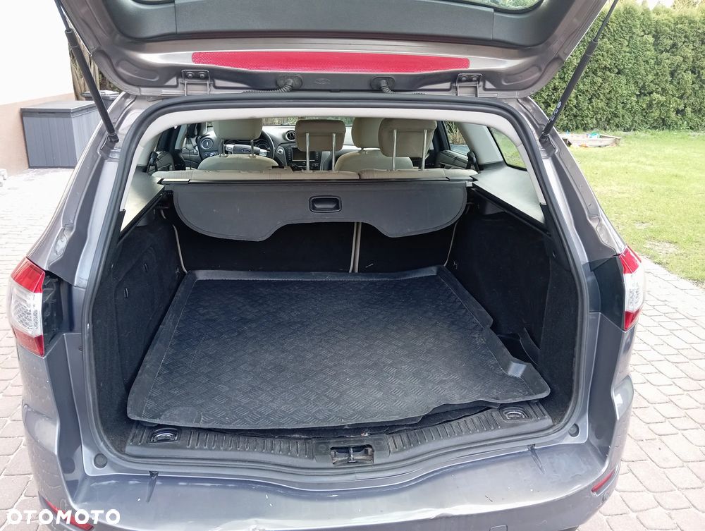 Ford Mondeo - 9