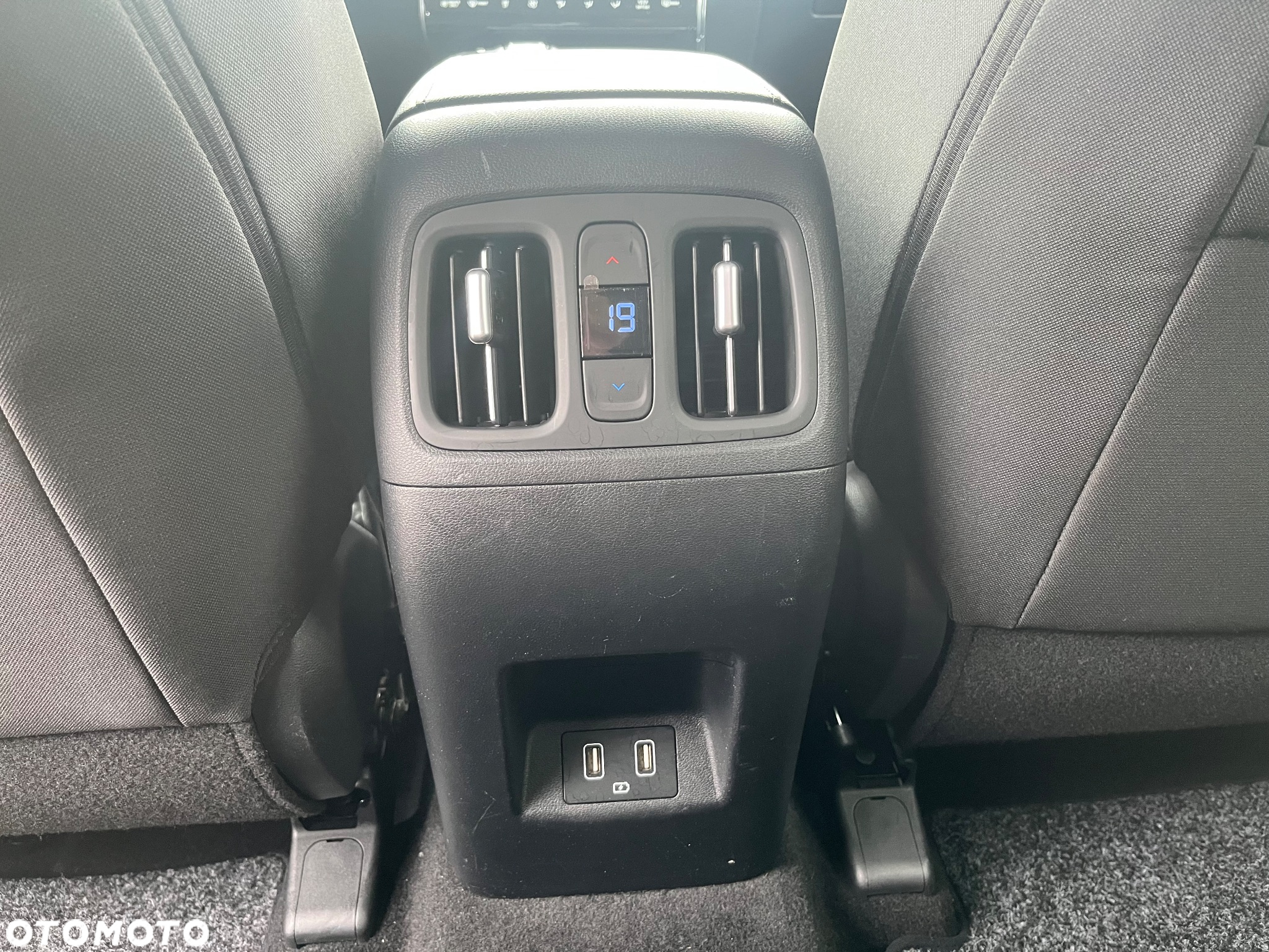Hyundai Tucson 1.6 T-GDi HEV Smart 2WD - 28