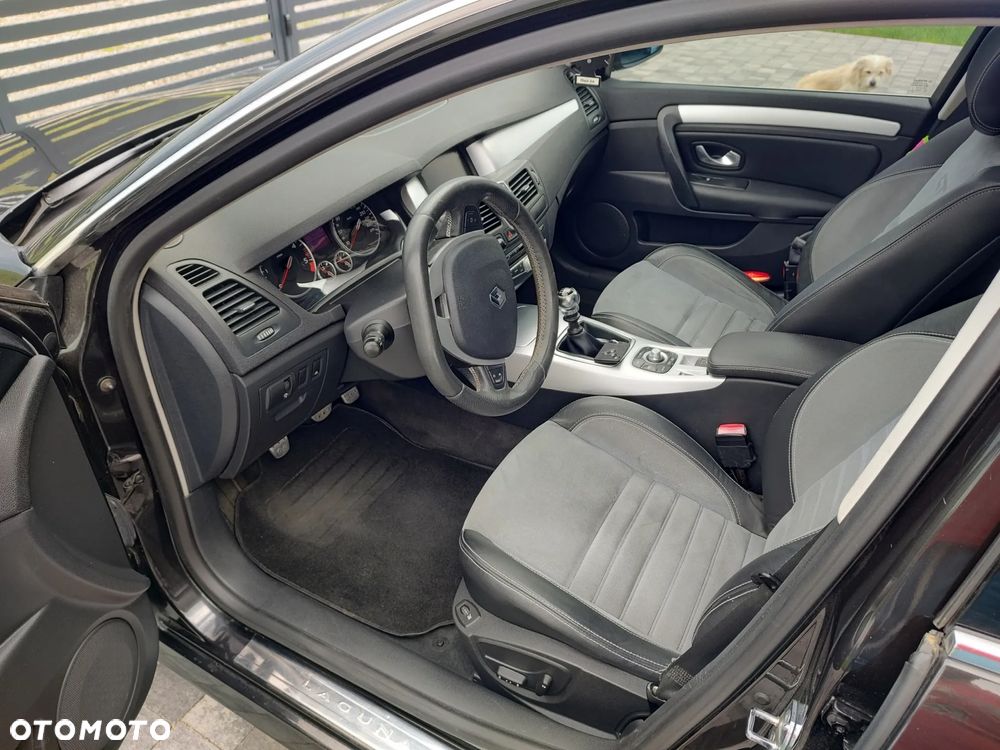 Renault Laguna 2.0 DCi FAP GT - 12