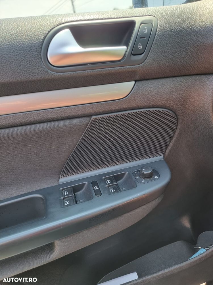 Volkswagen Golf - 9