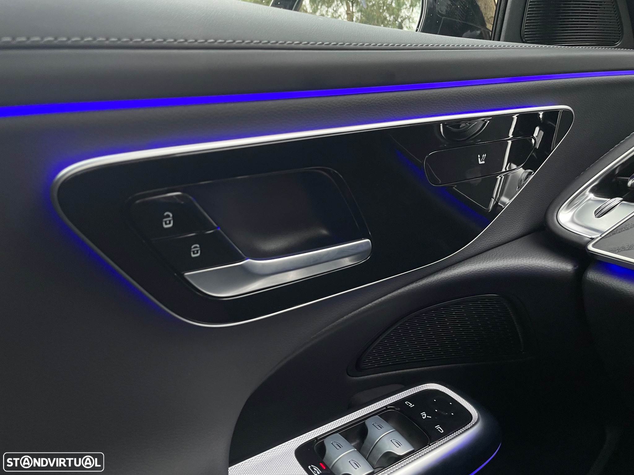 Mercedes-Benz E 300 de AMG Line - 25