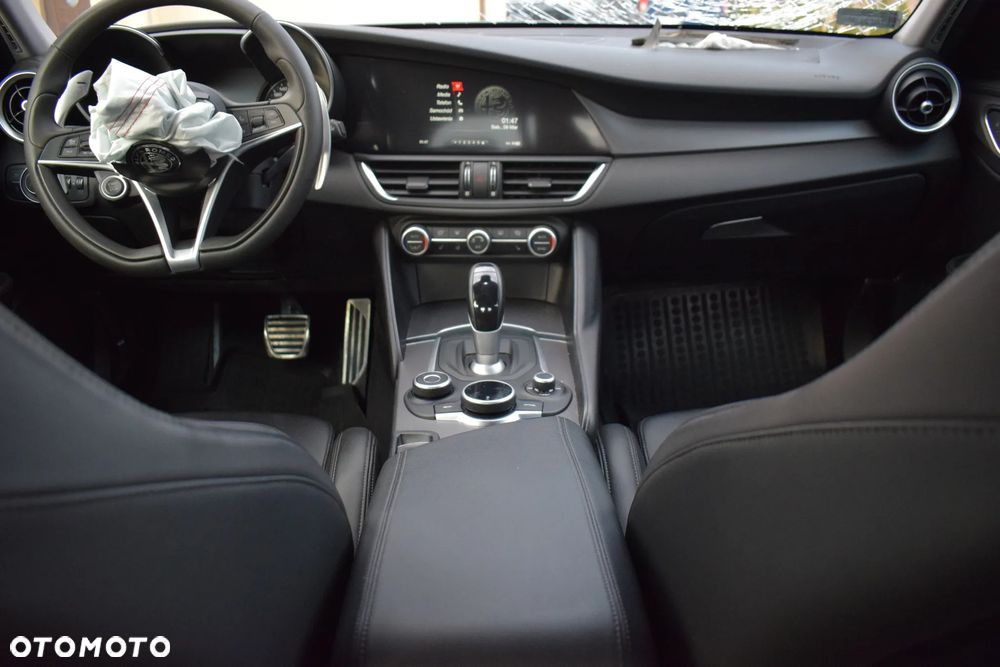 Alfa Romeo Giulia 2.0 Turbo Veloce Q4 - 14