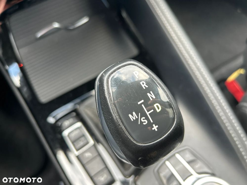 BMW X1 sDrive18d xLine - 23