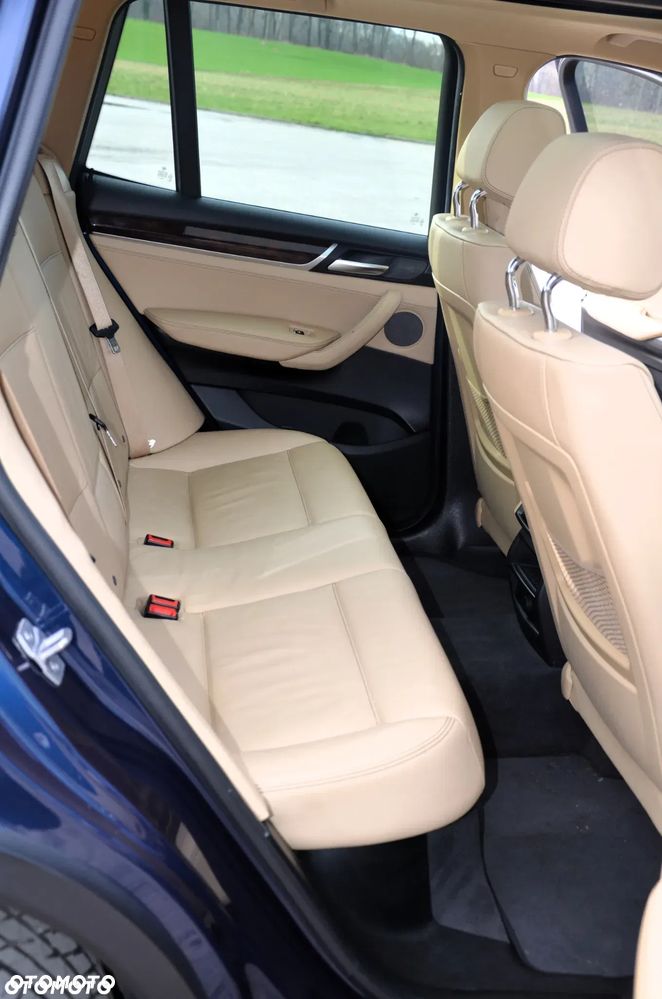 BMW X3 xDrive28i xLine - 13