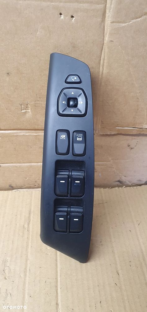 Przełącznik panel sterowania szyb lusterek Hyundai ix35 93570-2Y8209P - 1