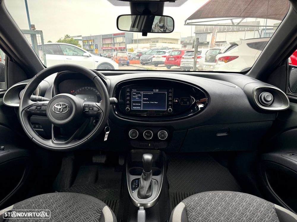 Toyota Aygo X 1.0 Play CVT - 15