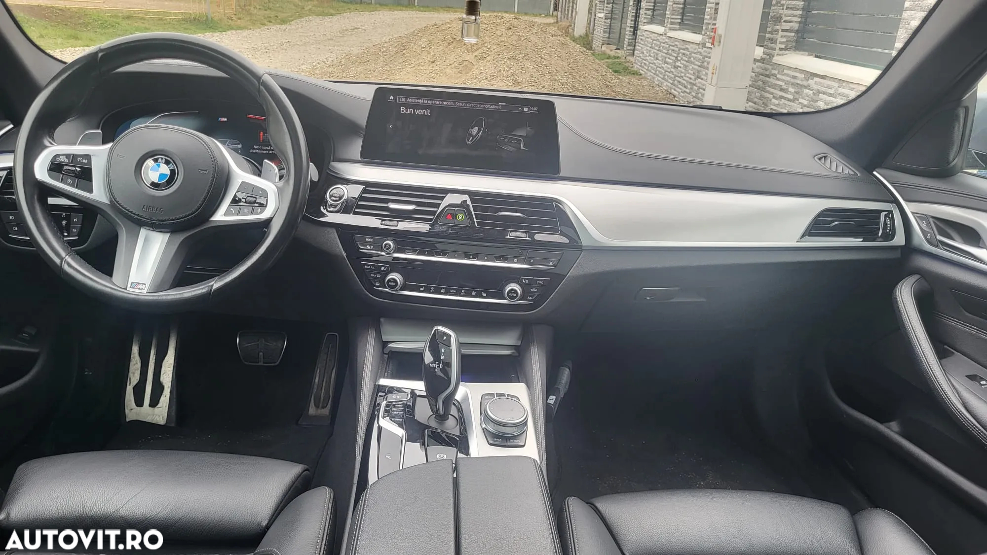 BMW Seria 5 520i Touring Aut. M Sport Edition - 10