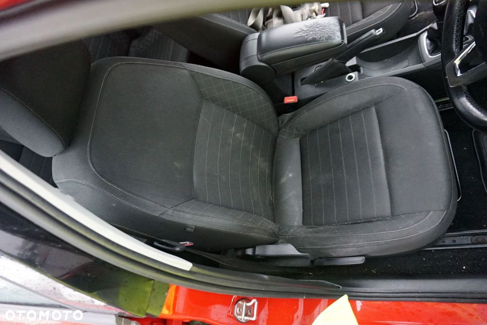 SKODA RAPID NH3 LIFT LB LIFTBACK 2017 LF3K 1.4 TDI CUSB 90KM RTE CZERWONY na części - 17