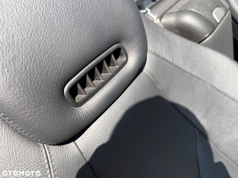 Mercedes-Benz SLK - 11