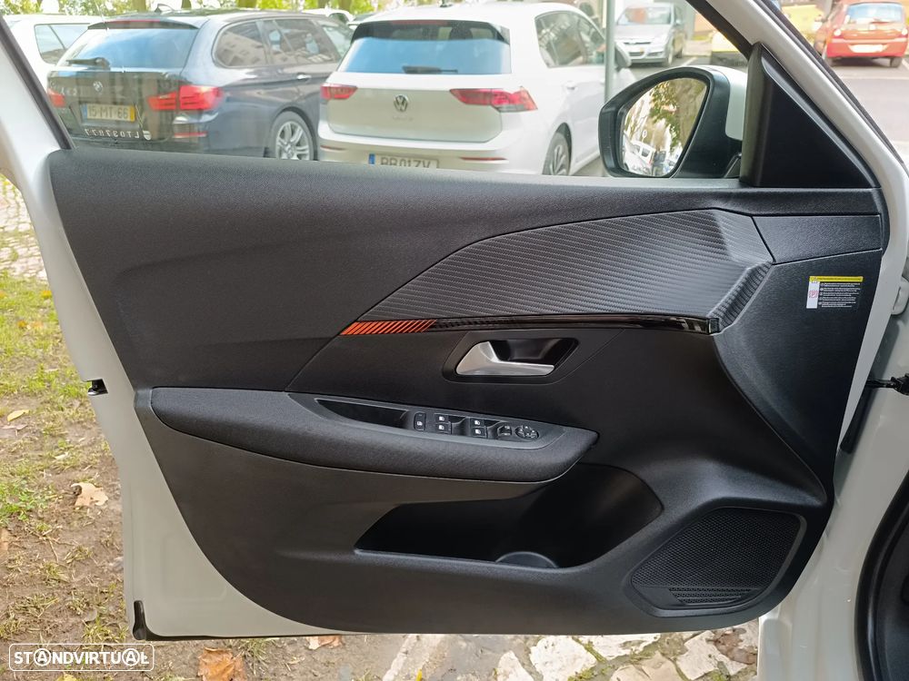 Peugeot e-208 50 kWh Active Pack - 12