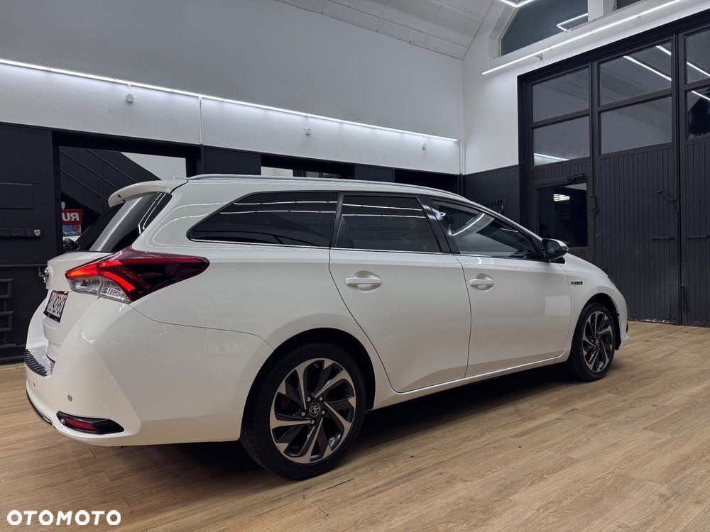 Toyota Auris - 24