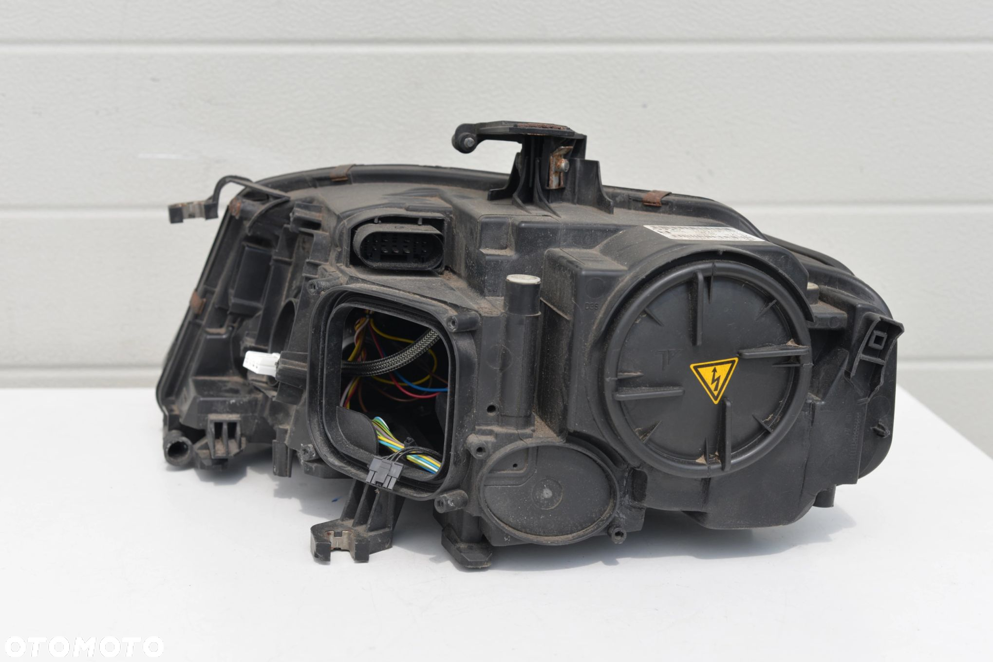 LAMPA PRZEDNIA REFLEKTOR BI-XENON SKRĘTNY AUDI A4 B8 PRZEDLIFT 8K0941004S - 4
