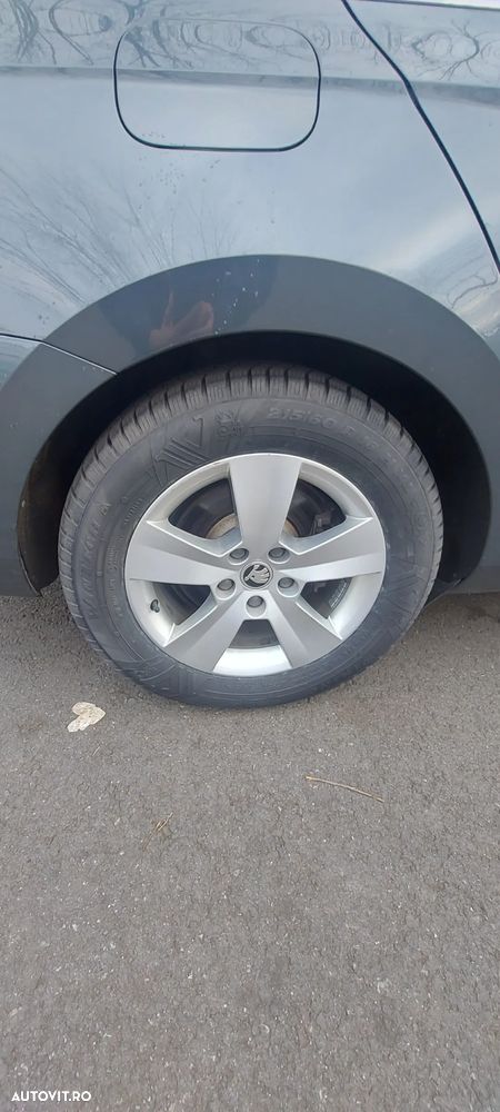 Skoda Superb 2.0 TDI 4X4 DSG Ambition - 11