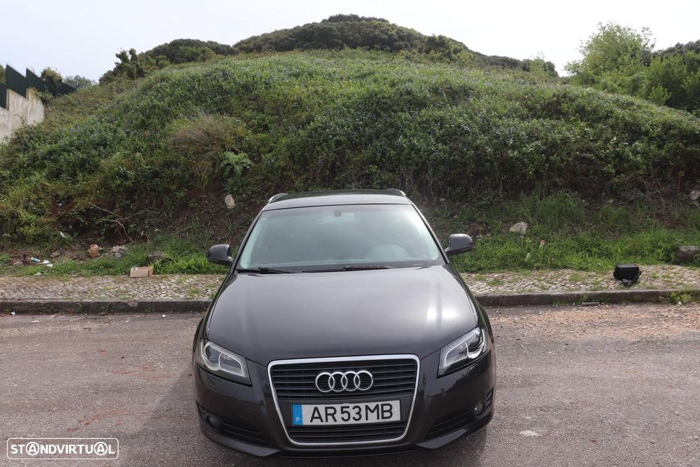Audi A3 Sportback 1.6 TDI DPF Attraction - 2