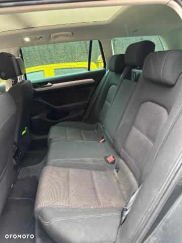 Volkswagen Passat Variant - 10