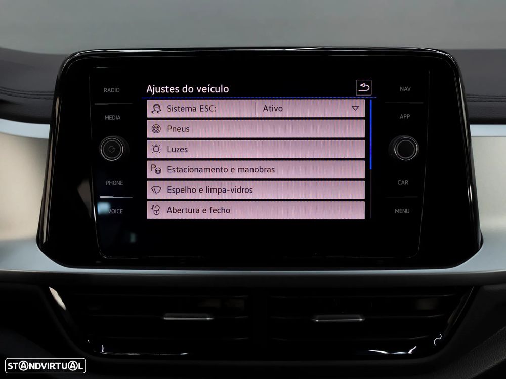 VW T-Roc 1.0 TSI Urban - 30