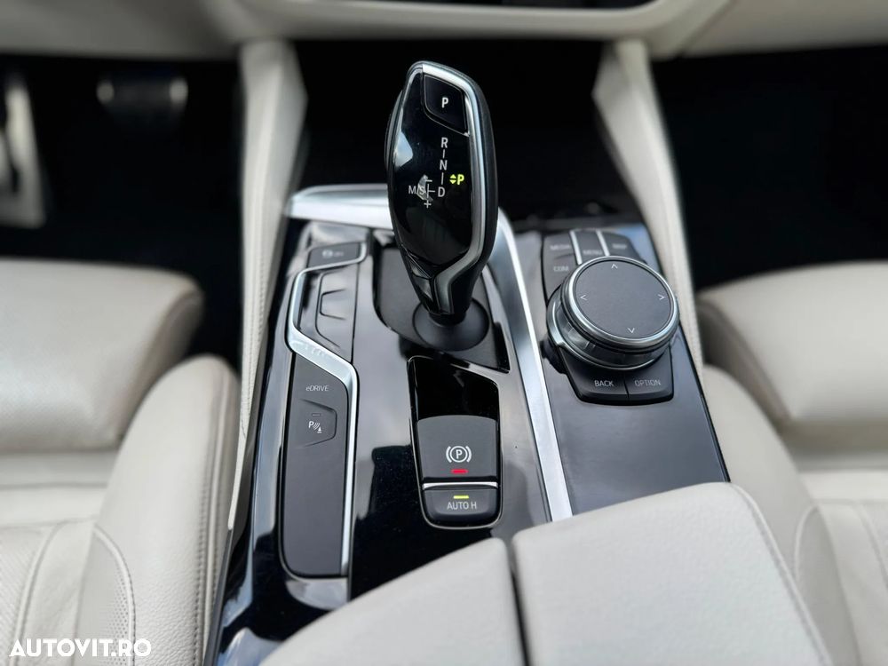 BMW Seria 5 530e AT PHEV - 16