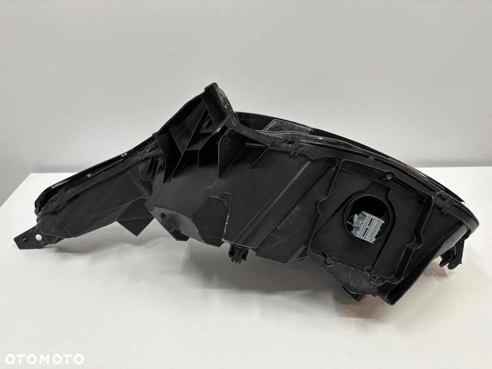 Range Rover Velar L560 Lampa Prawa Przód Przednia M8A2-13W029-LA - 10