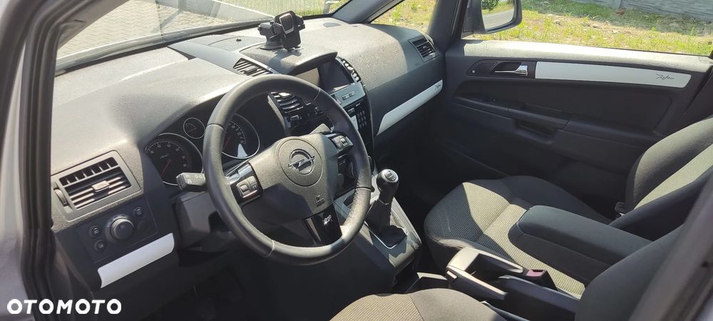 Opel Zafira 1.8 Edition 111 Jahre - 10