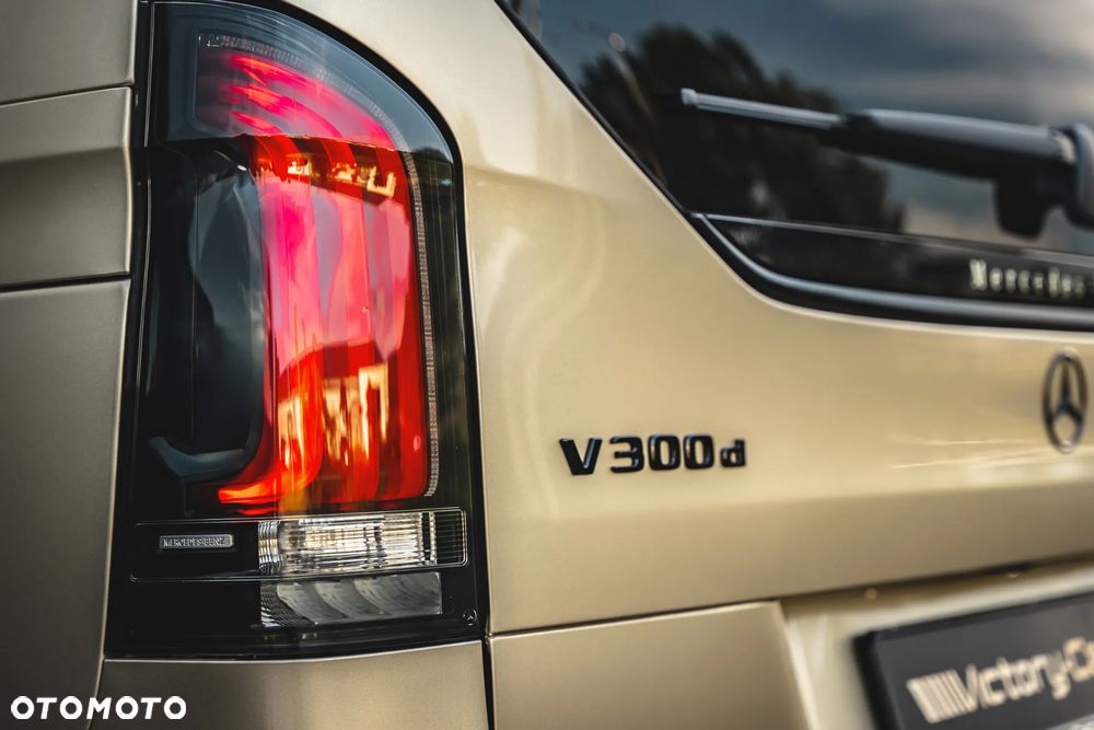 Mercedes-Benz Klasa V 300 d 4-Matic 9G-Tronic Exclusive (d³ugi) - 17