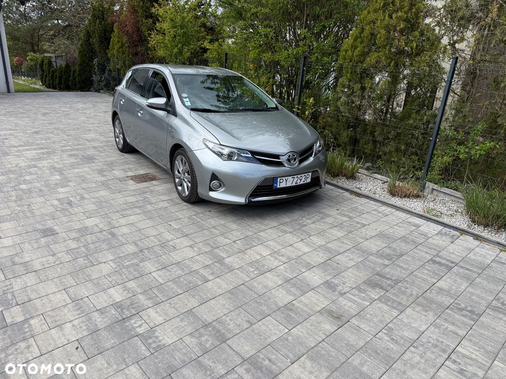 Toyota Auris Hybrid 135 Premium - 1