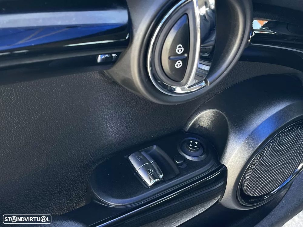 MINI 3 Portas Cooper SE - 18