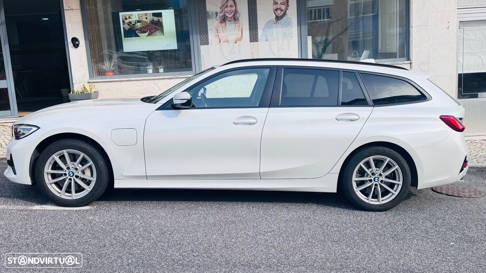 BMW 330 e Corporate Edition Auto - 1