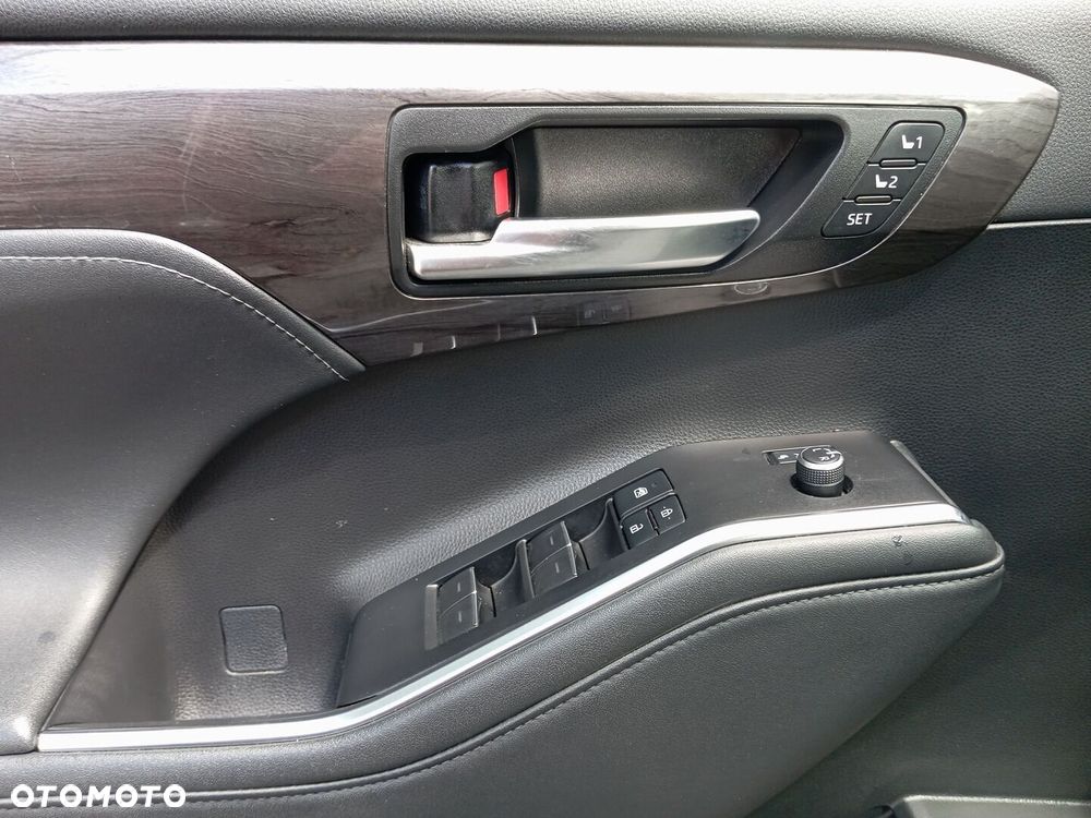 Toyota Highlander - 21