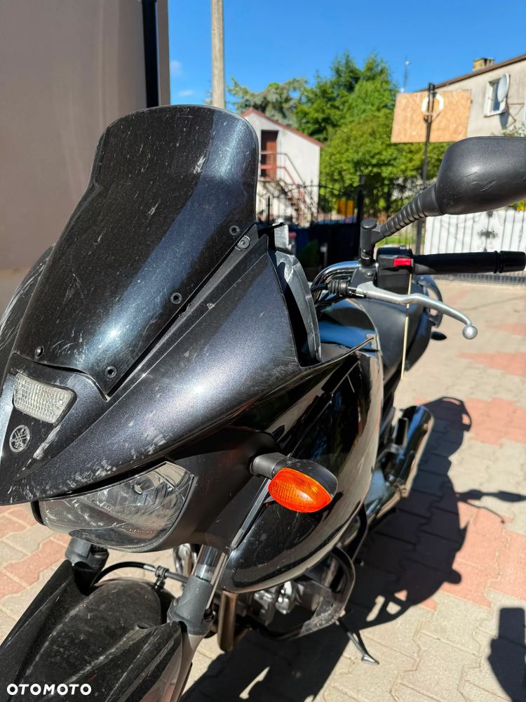 Yamaha TDM - 28